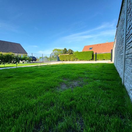 La Maison Des Vacances 8 Personnes Ghyvelde 外观 照片
